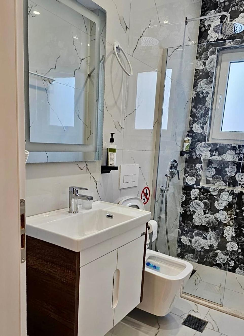 Zazo Apartaments Tiranë Eksteriør bilde